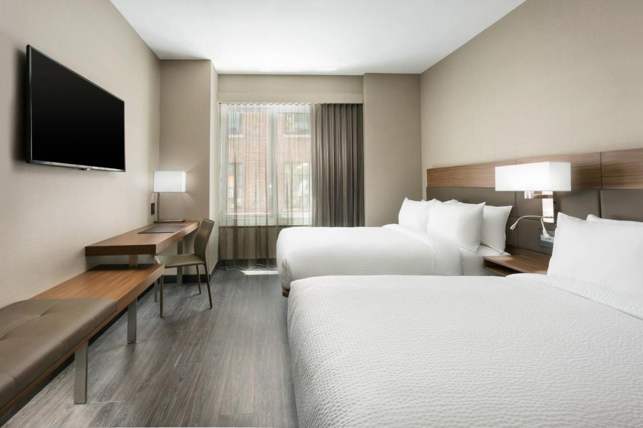 Ac Hotel By Marriott New York Times Square Eksteriør billede