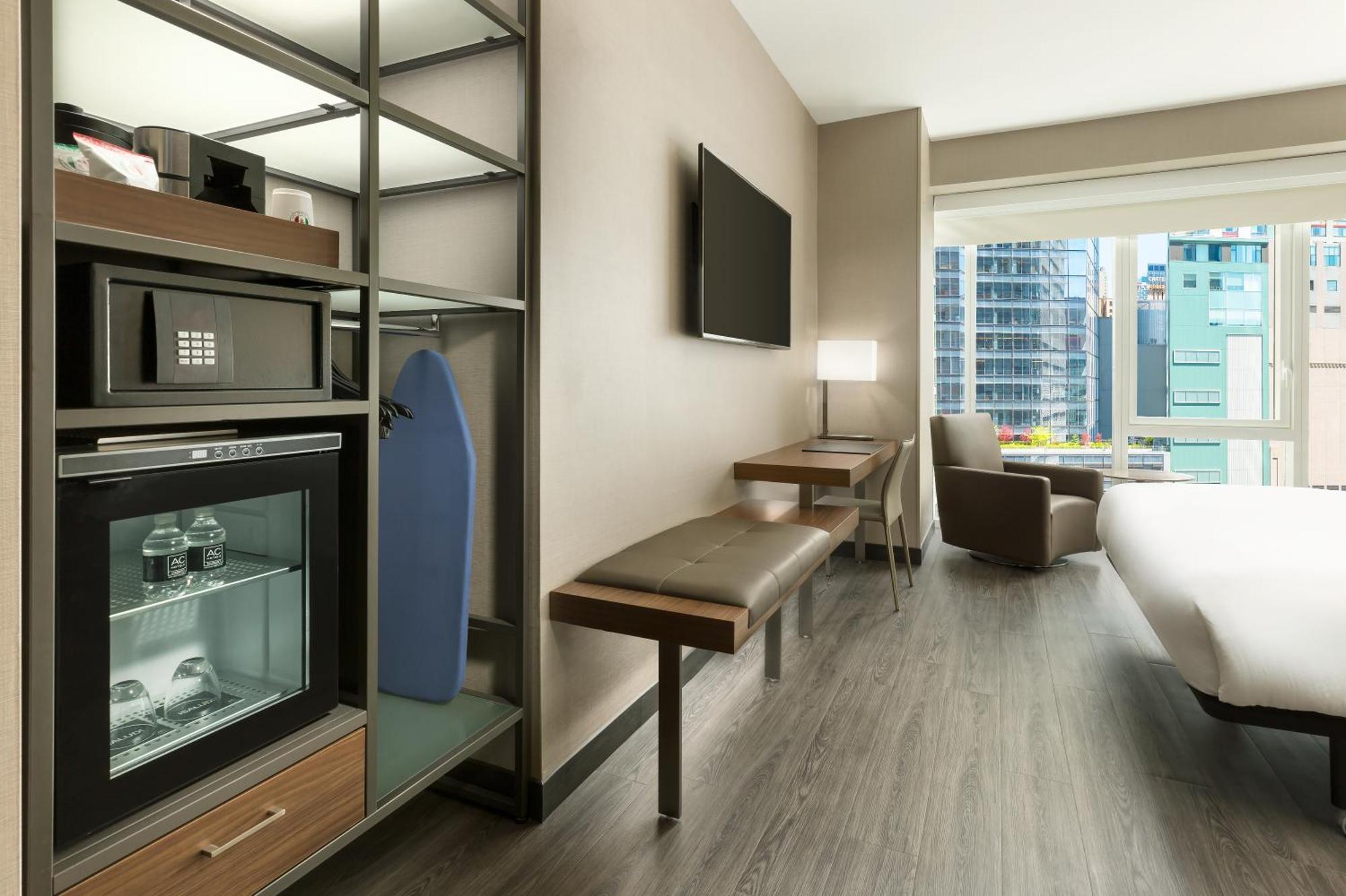 Ac Hotel By Marriott New York Times Square Eksteriør billede